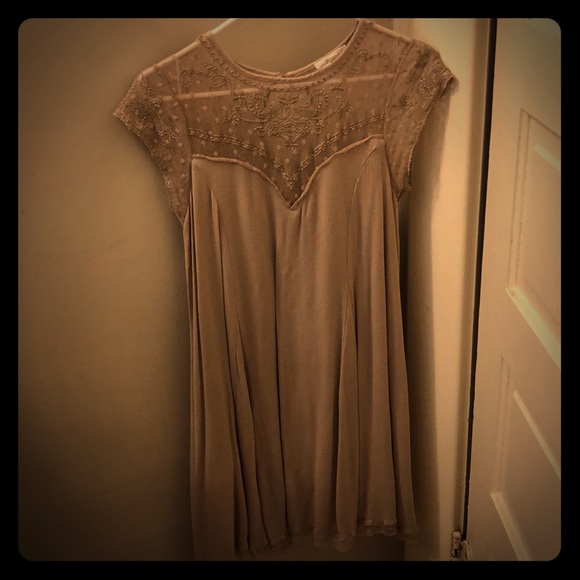 Dresses & Skirts - Wishlist dress size medium. Runs large.